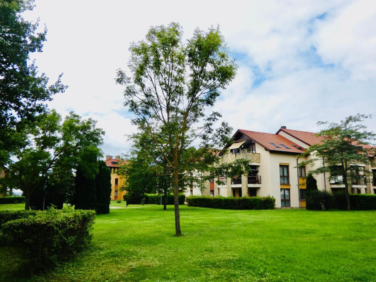 Fortuna Golf Apartman Bük エクステリア 写真